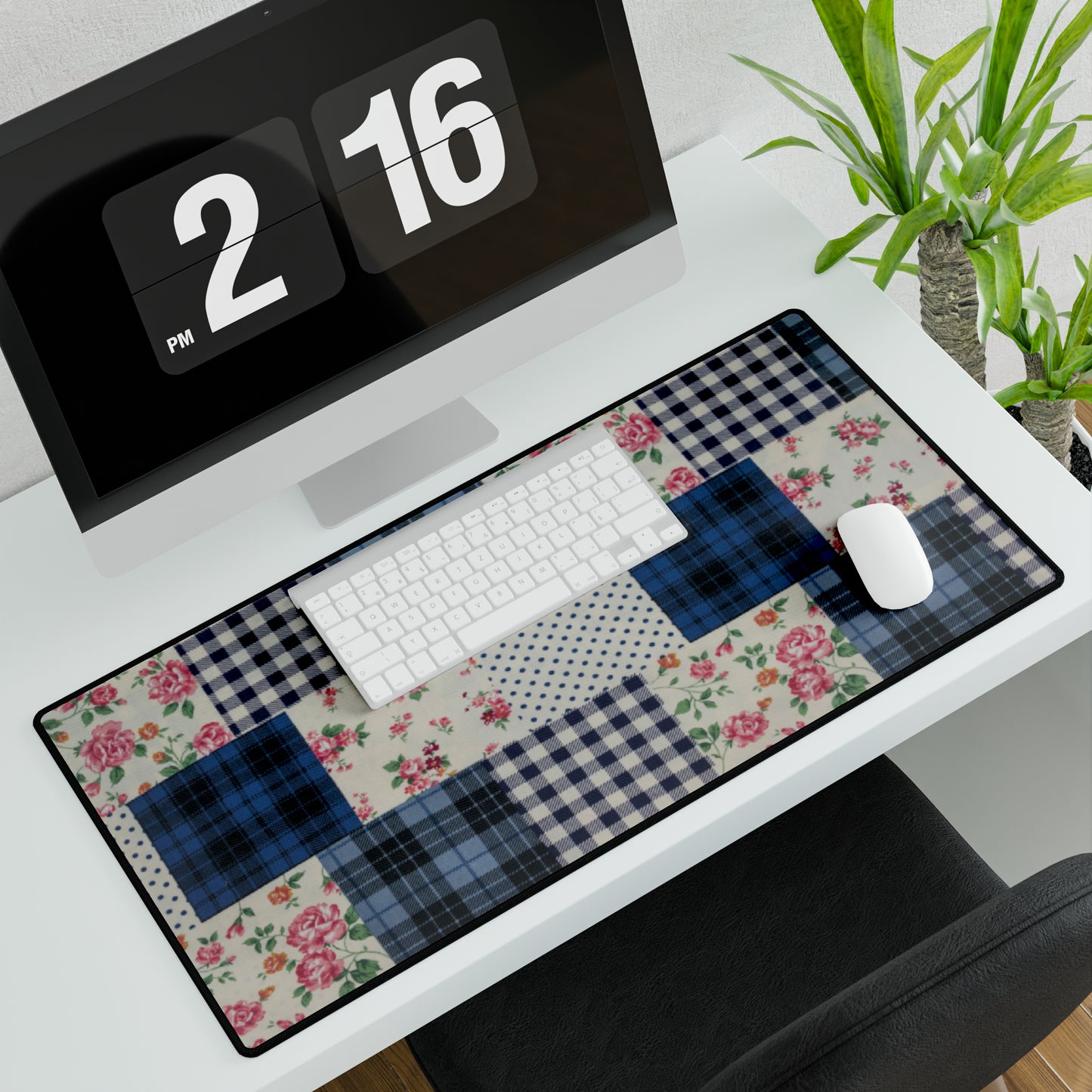 Quilt V2 Desk Mat