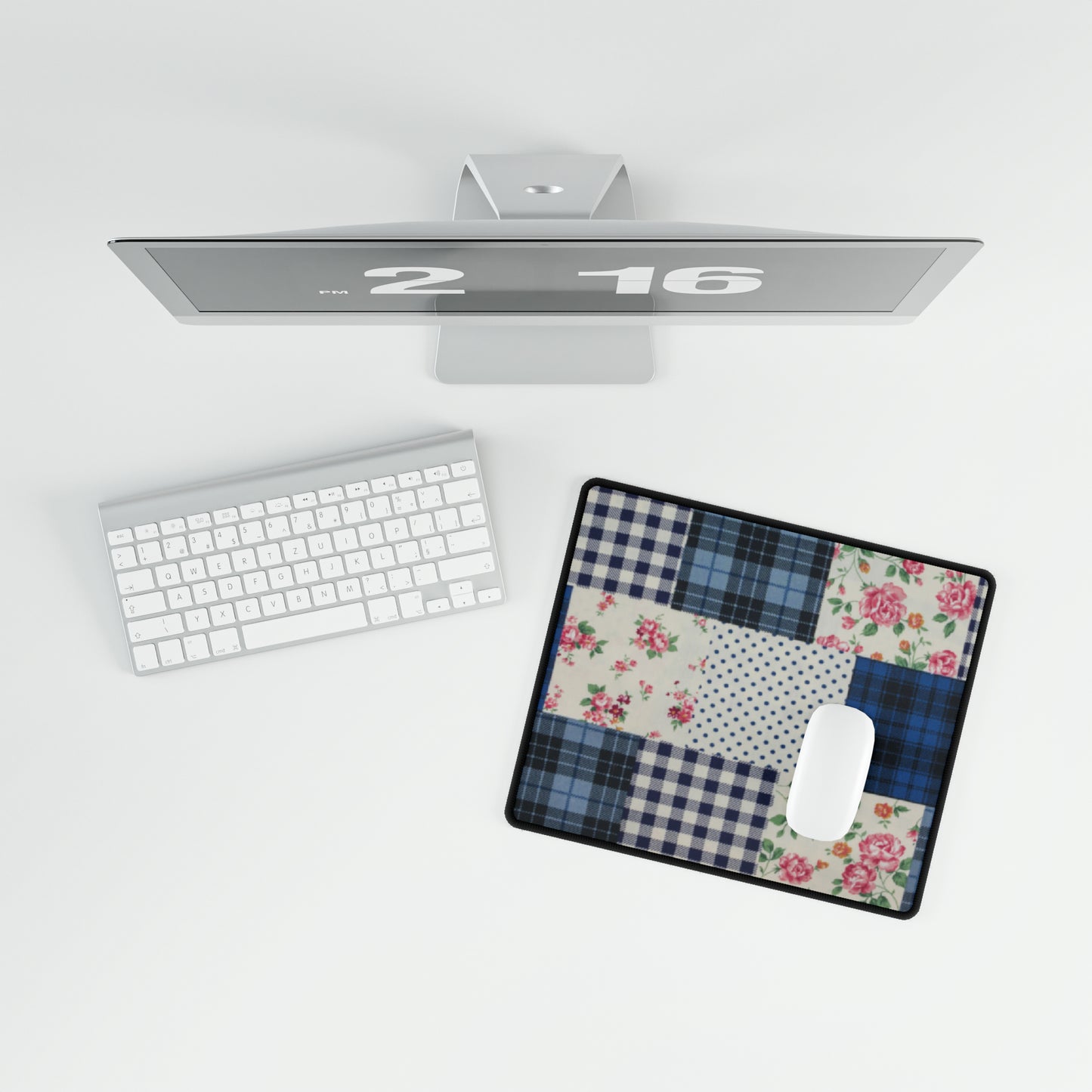 Quilt V2 Desk Mat