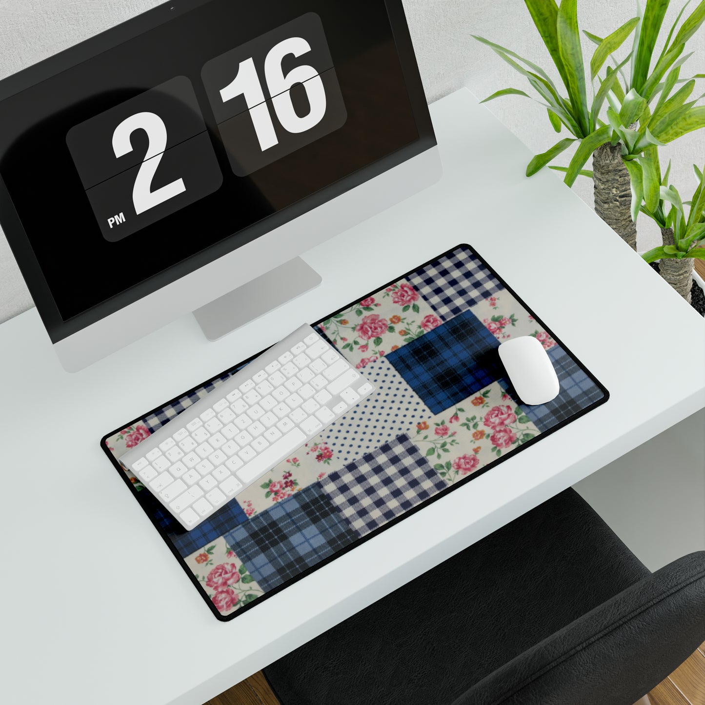 Quilt V2 Desk Mat